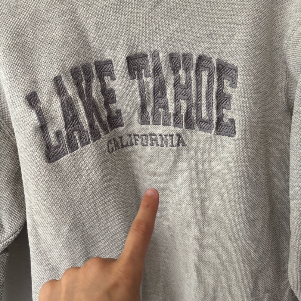 Lake Tahoe Vintage Feel Gray Spell Out Destination Sweatshirt Small - Picture 2 of 4